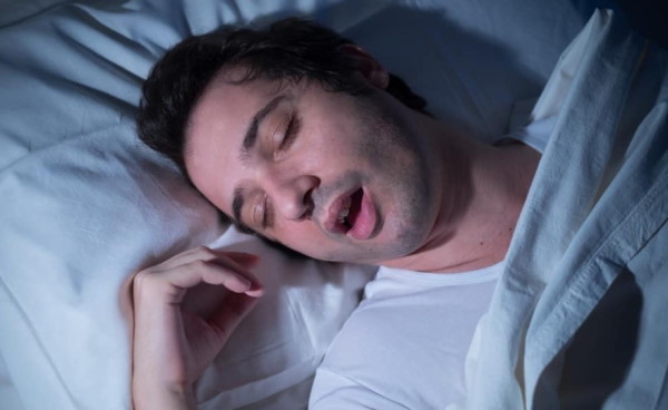 Common symptom of obstructive sleep apnea is gasping for air.